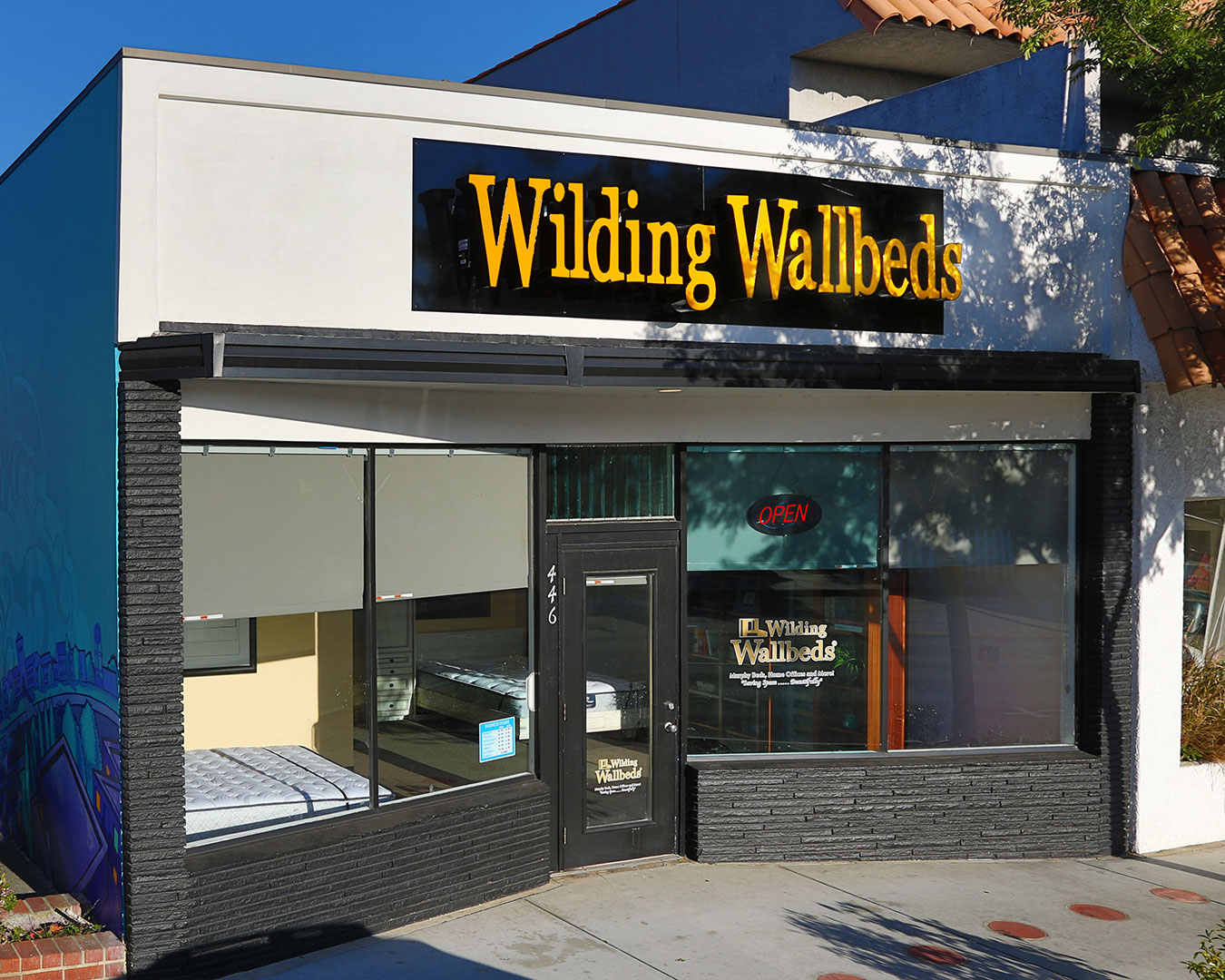 El Segundo, California Showroom